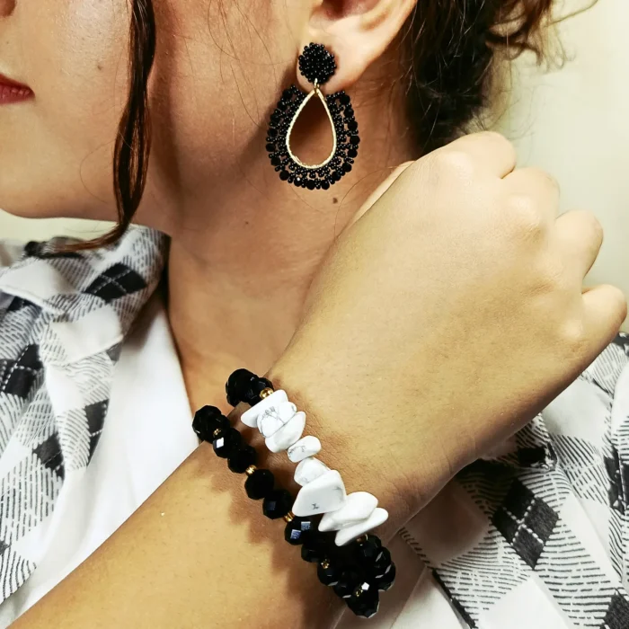 Exclusivo-combo-Pulseras-Aretes-con-Murano-y-Piedras-Naturales-Version-Negro-ovalado-modelo-arete