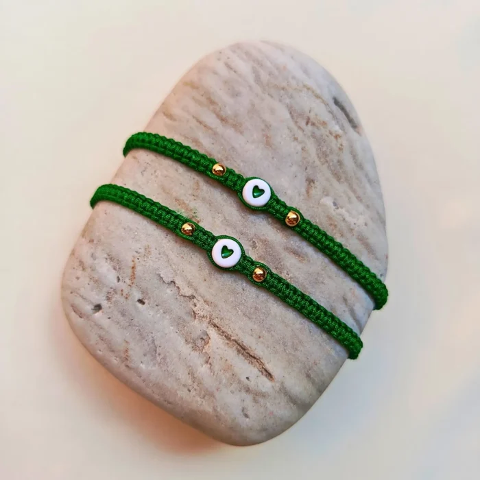 pulseras-para-compartir-pareja-verde-corazones