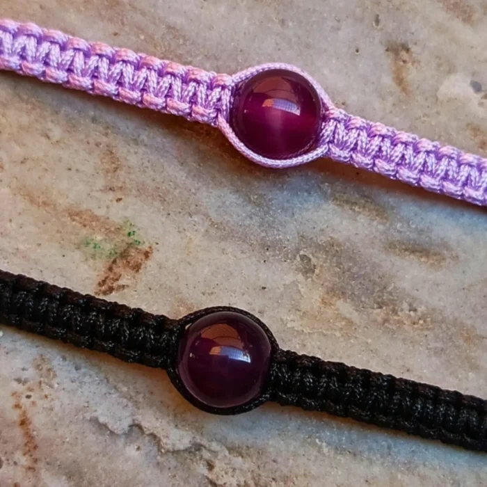 pulseras-parejas-para-compartir-negro-con-morado-agatar-zoom